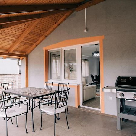 Tulip Guest House I. Palić Εξωτερικό φωτογραφία